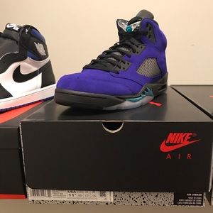 Men’s Air Jordan Retro 5 ‘Alternate Grapes'